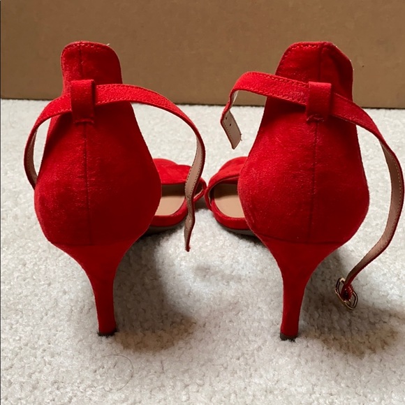 Kelly and Katie Heels - Picture 2 of 4